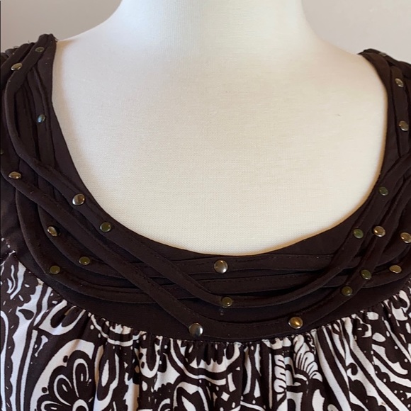 Top - Picture 2 of 3